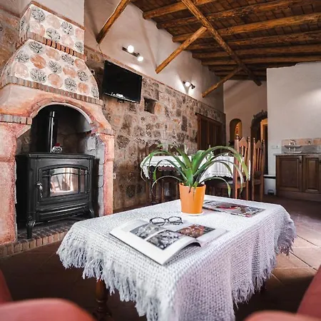 Algaba De Country house *